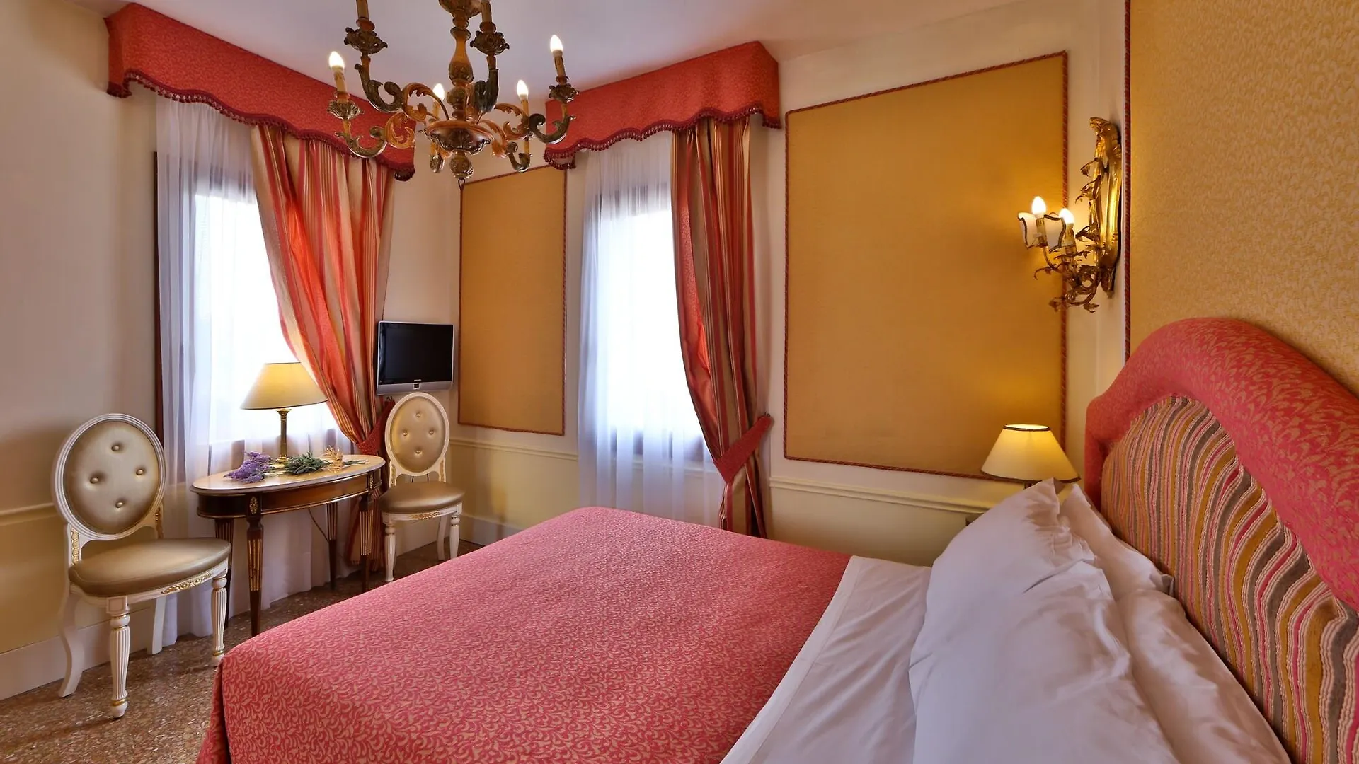 Hotel Arlecchino Venice