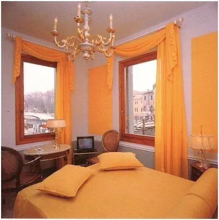 Hotel Arlecchino Venice
