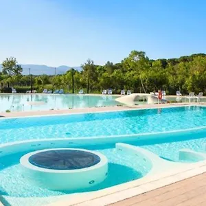 https://tenda-a-casetta-camping-etruria.it-tuscanyhotel.com