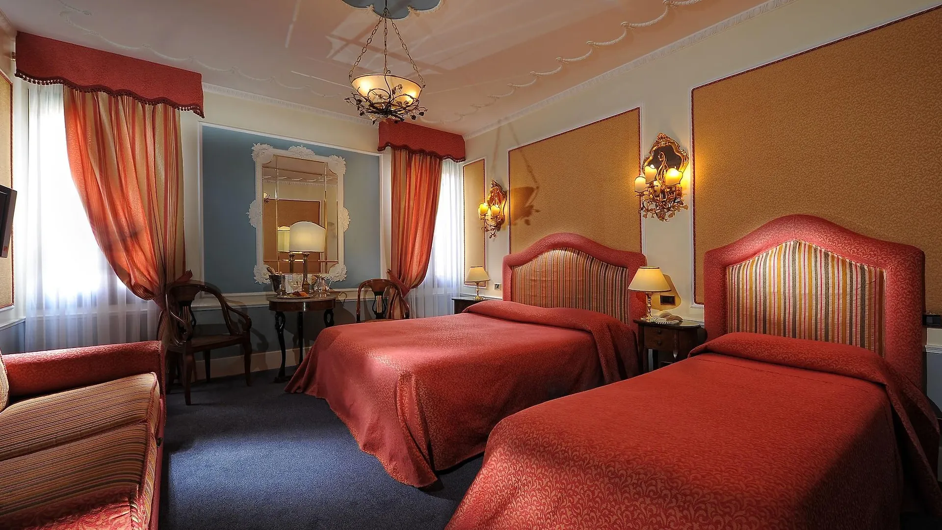 Hotel Arlecchino Venedig